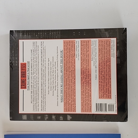 2 Crime Analysis Books - Picture 2 of 4